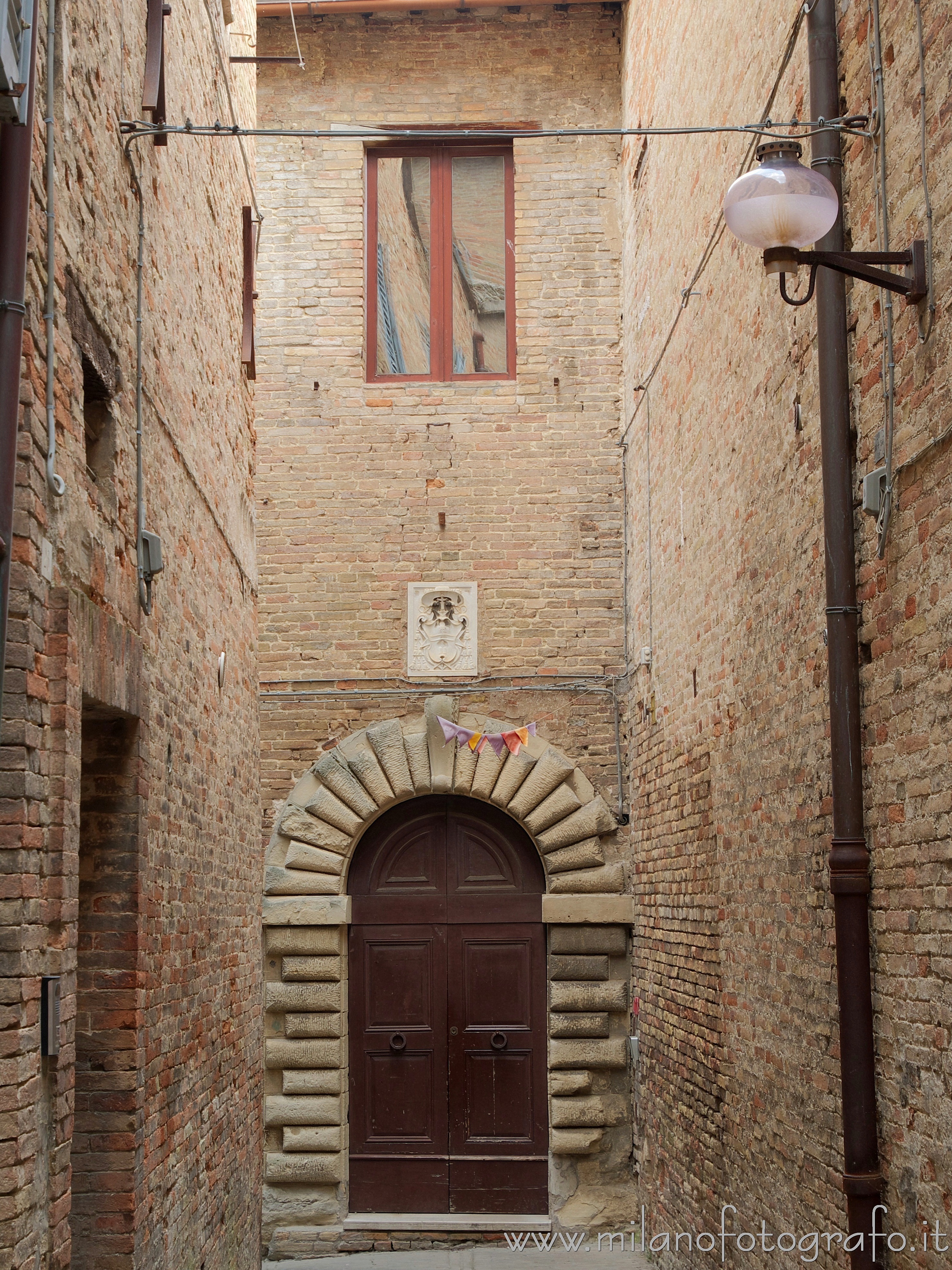 Urbino (Ancona, Italy) - Narrow street in Urbino